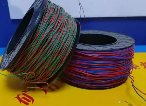 镇安放炮线的主要材质有哪些？不同材质的适用场景有何区别？